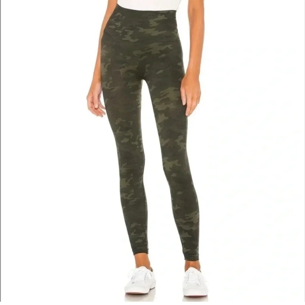 Spanx Look at Me Now Seamless Leggings Green Camo #FL3515 M Medium